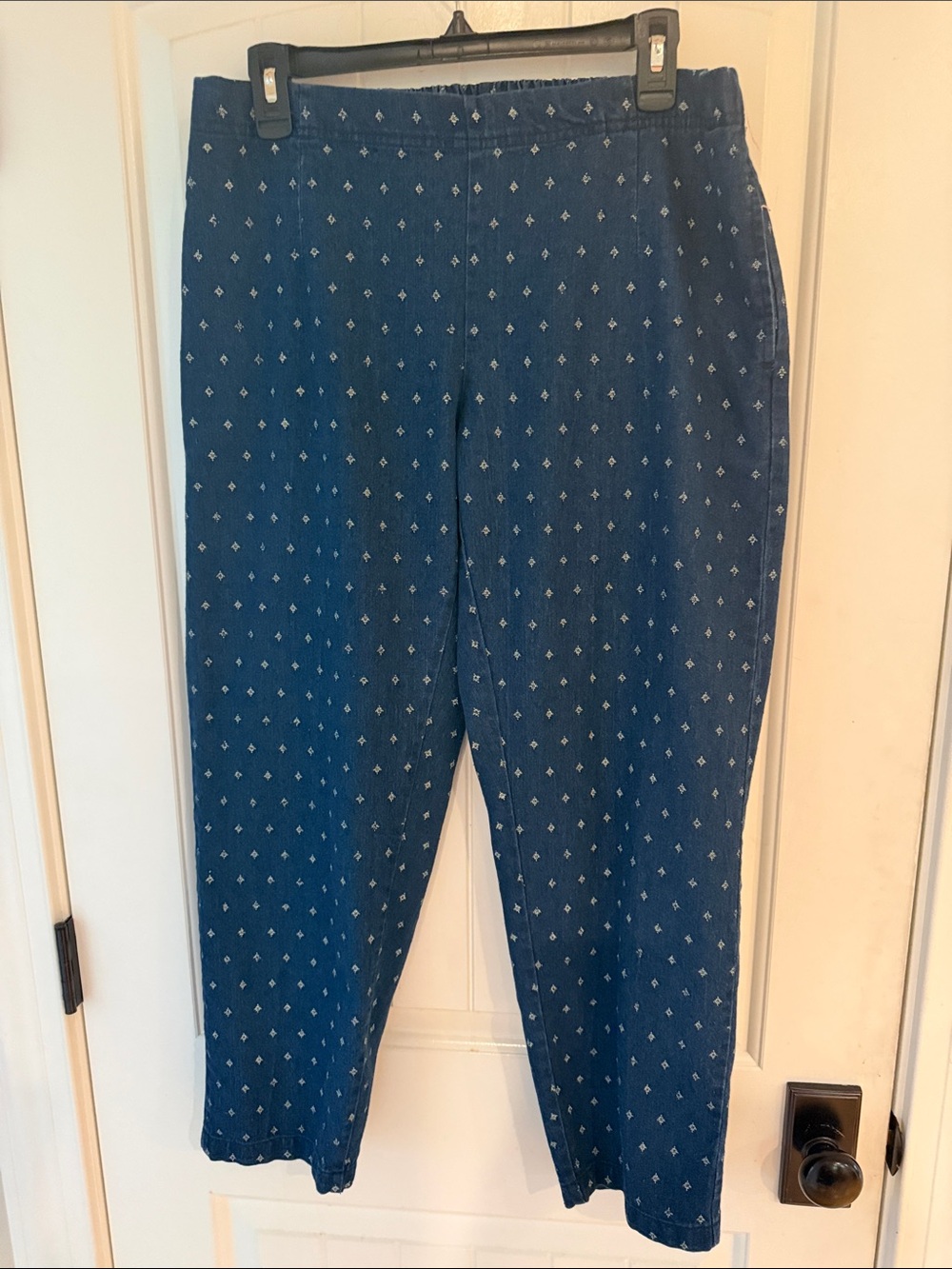 AMERICAN SWEETHEART Jeans
Vintage 80's Pull On Style with Diamond Print